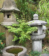 灯篭・水鉢　石のことなら日本庭園石材へ